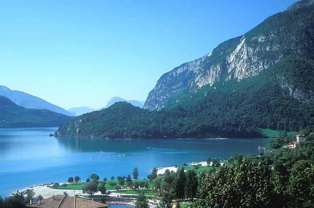 Hotel Miralago Wellness - Adults Only Molveno Exterior photo